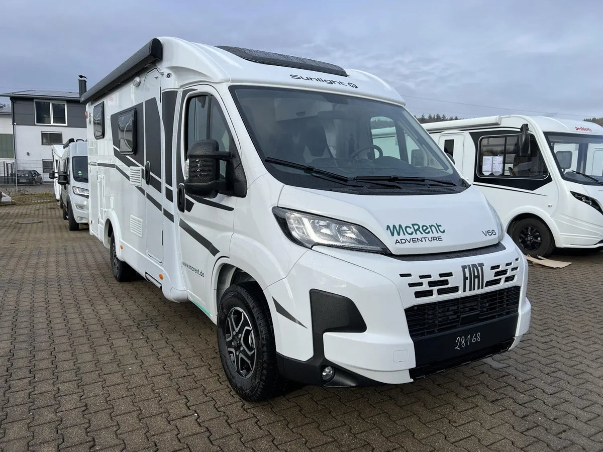 Sunlight V66 Wohnmobil mit Markise