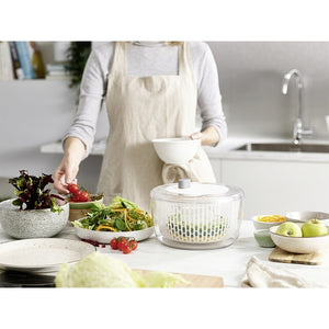 4-in-1 Salatzubereitungs-Set von Joseph Joseph